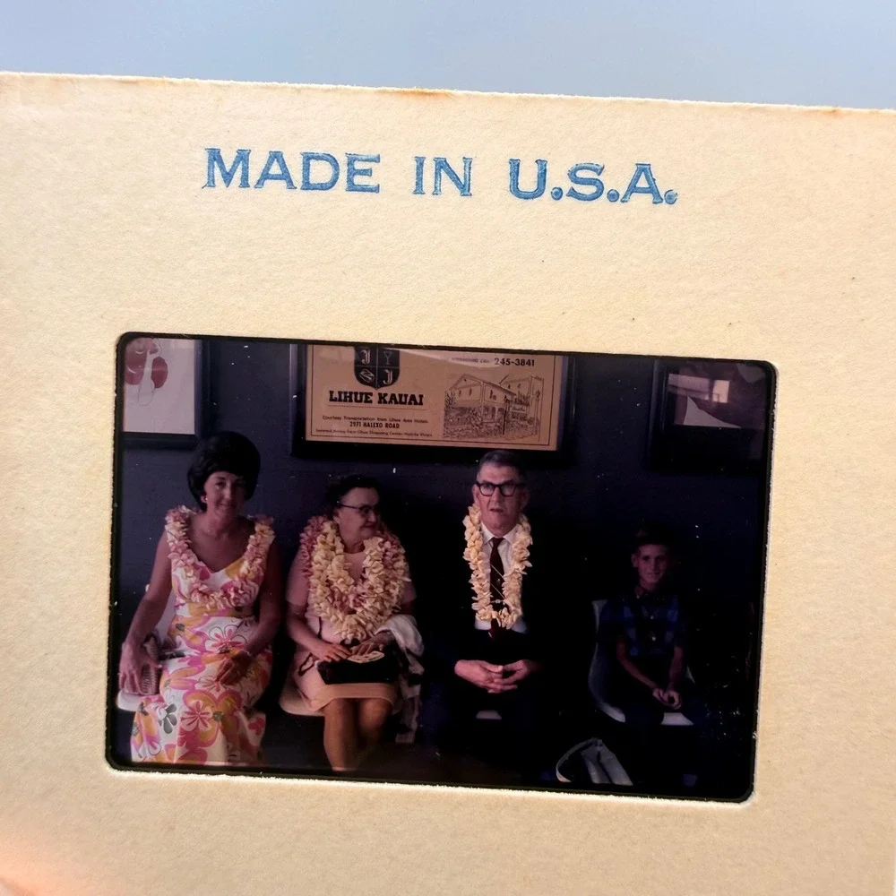 Manon vintage slide